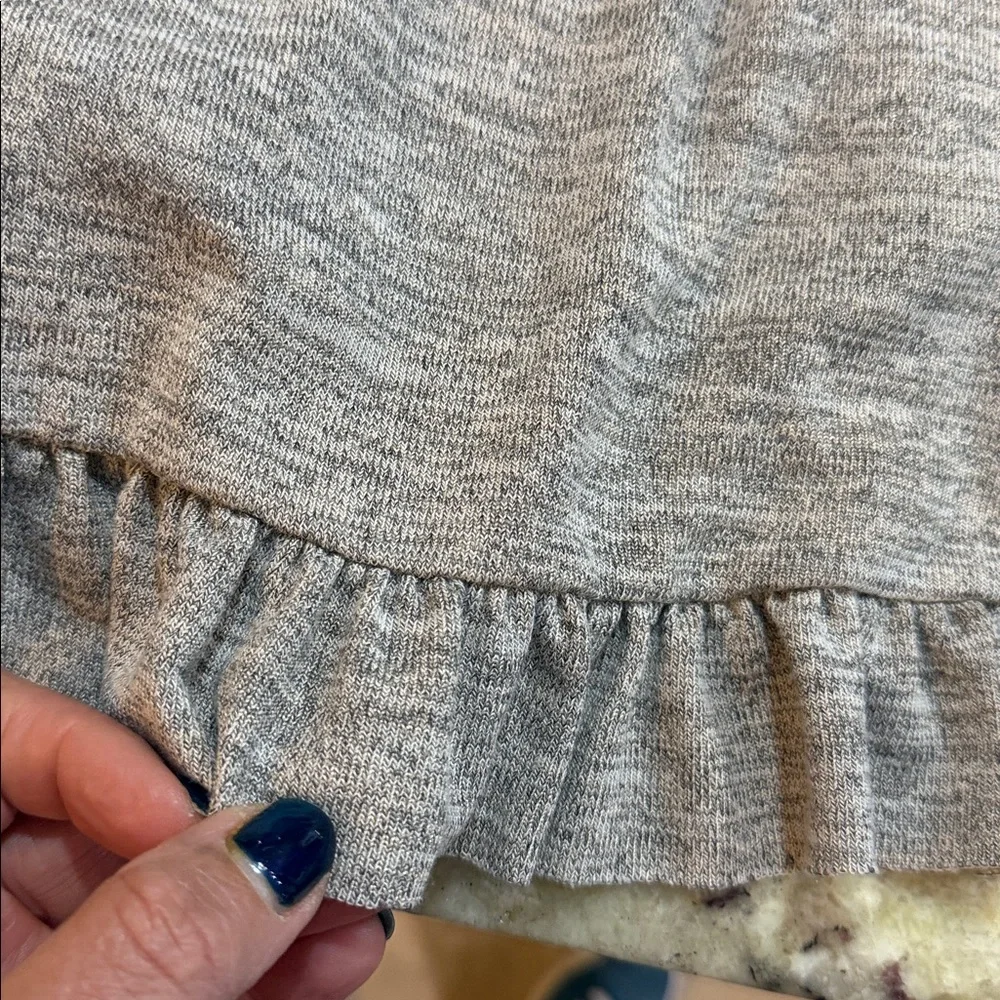 Easel Women’s Boho heathered ruffle sleeve/hem  sweater tunic Taupe Size Small - Picture 6 of 9